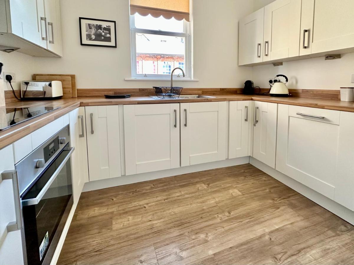 Luxury 6 Bluebridge With Free Allocated Parking * York
